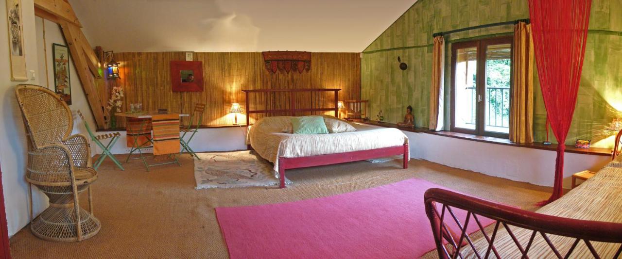 L'Echappee Belle Bed & Breakfast Lacourt Екстериор снимка